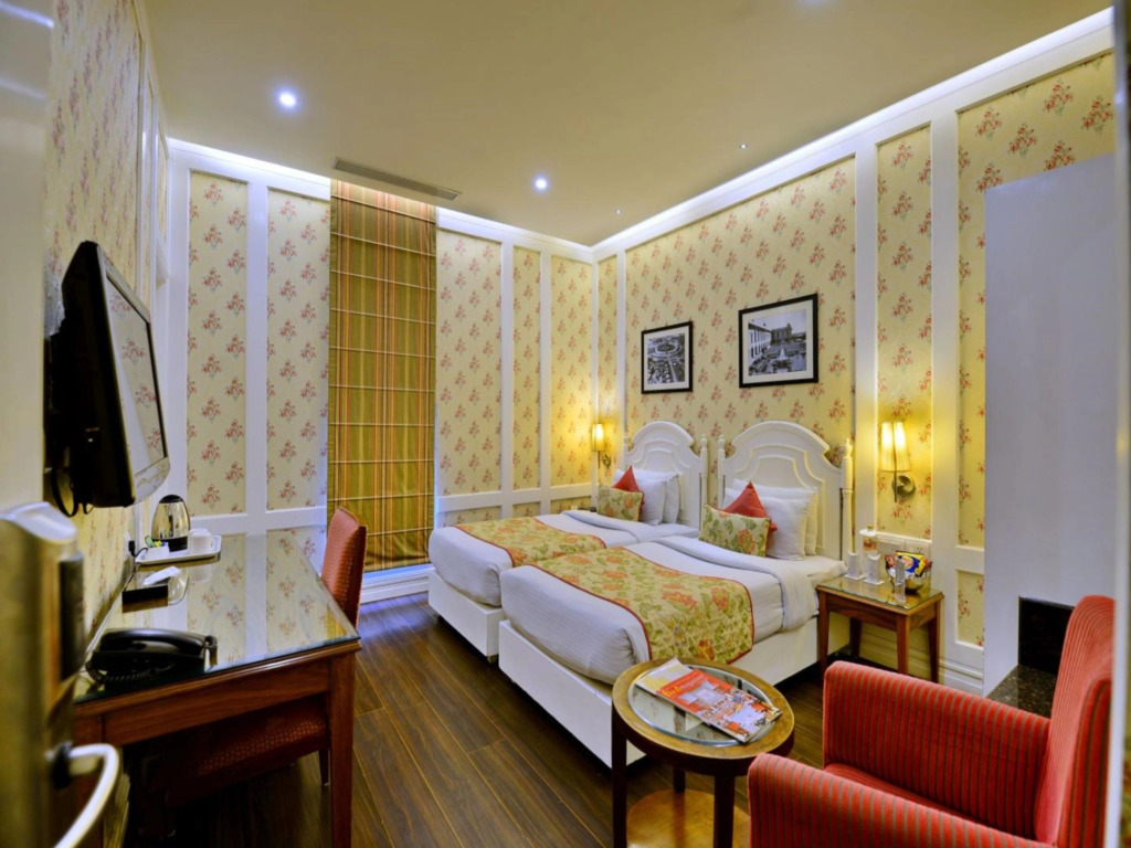 Hotel Bright
