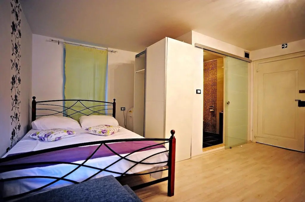 Studio Erika 189