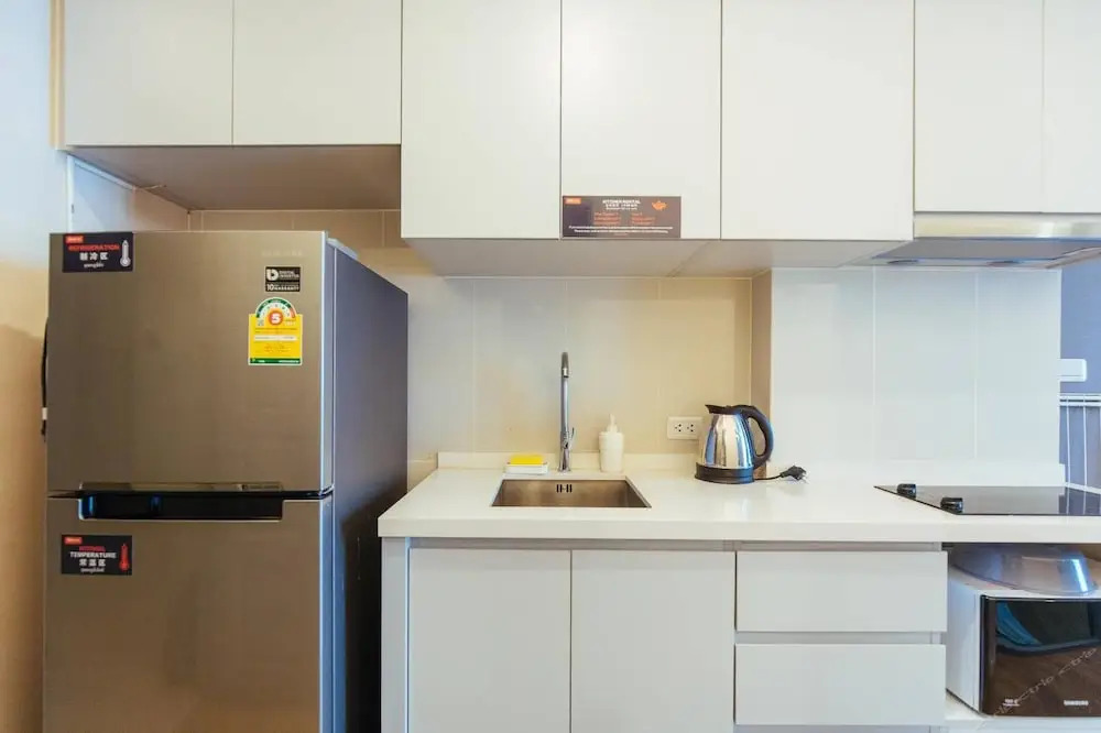 Апартаменты Locals Sathorn Siamese Nang Linchee