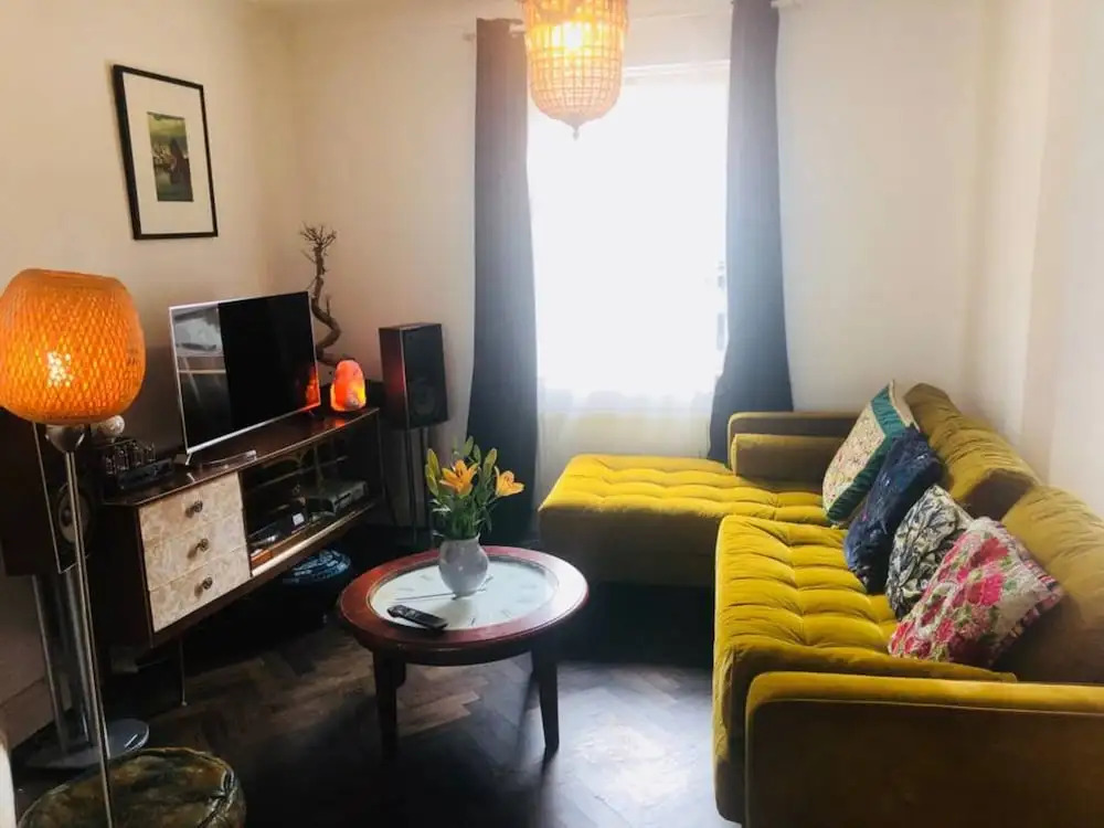 Renovated 2 Bedroom Home in The Liberties
