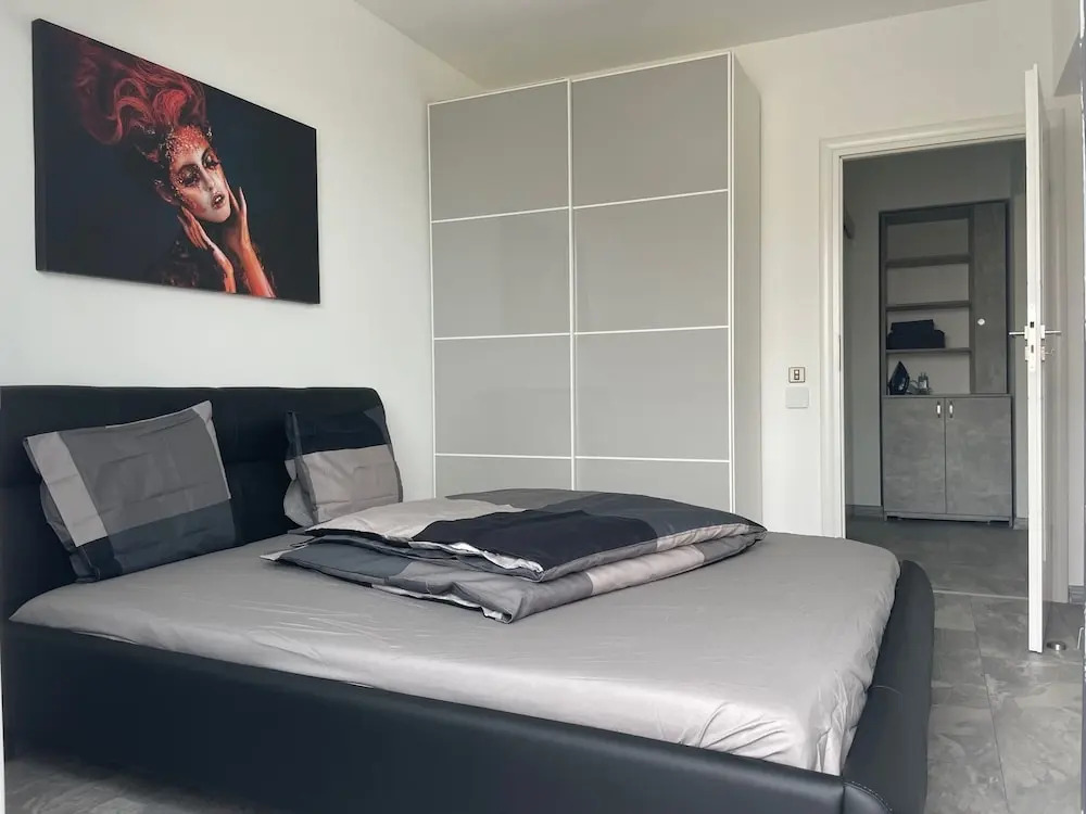 Marvelous 4 Room Penthouse W14-W15