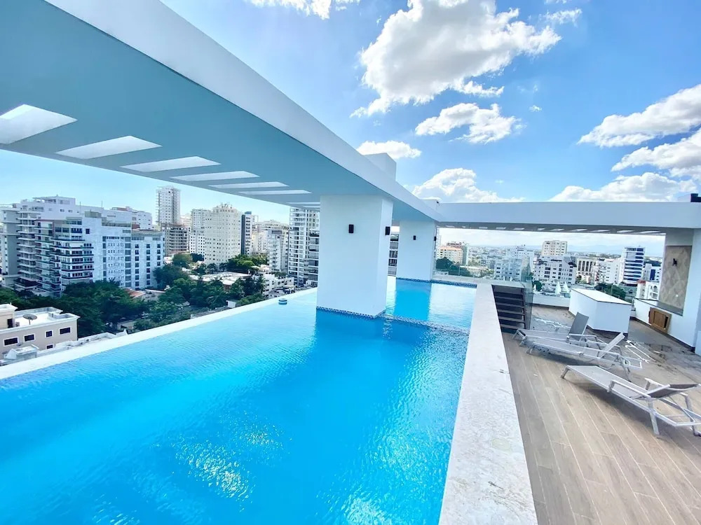 luxury 1br , Pool, Gym, Close Agora Mall