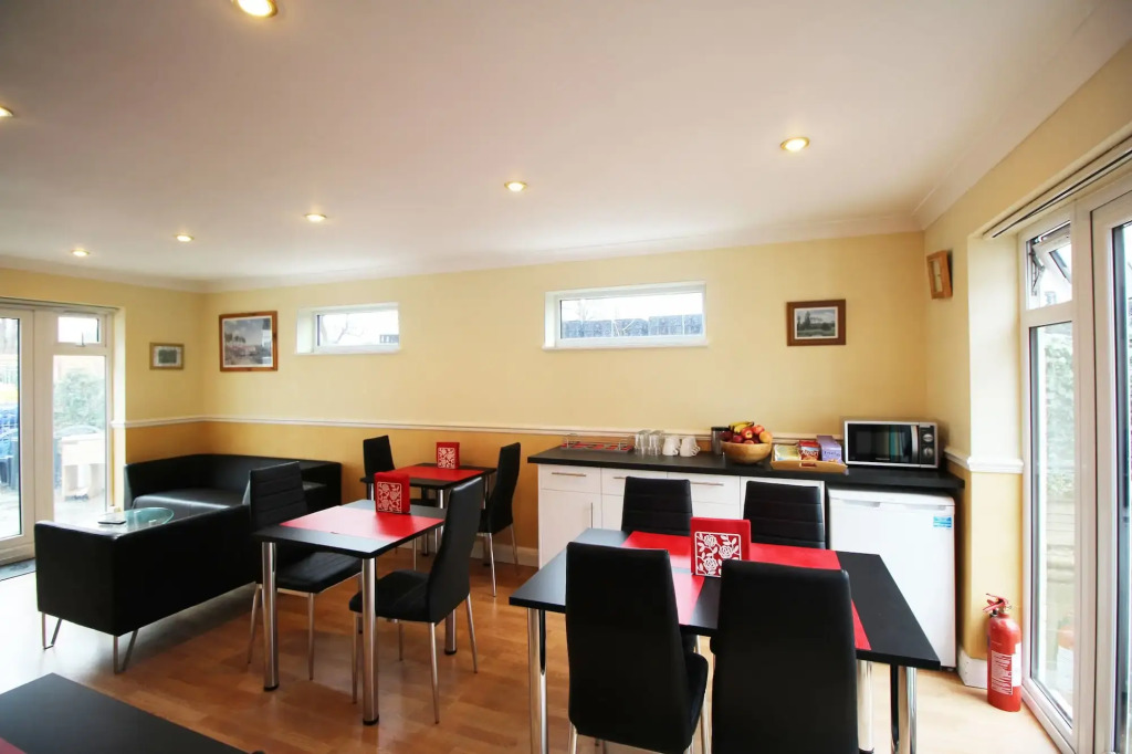 Flexistay Ambers Gatwick Aparthotel