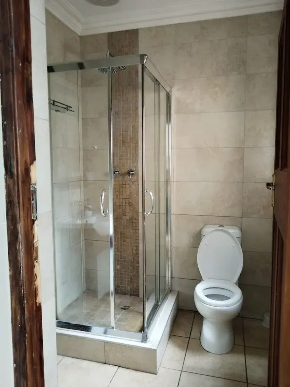 Charming Studio Oasis Close to Life Bedford Gardens Hospital