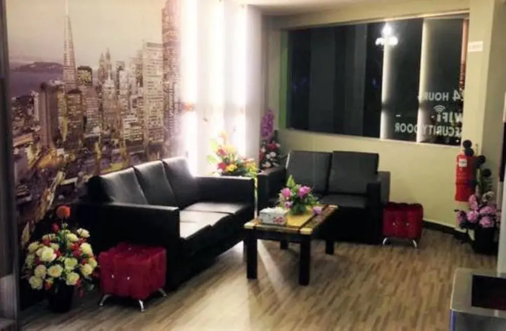 B+ Hotel