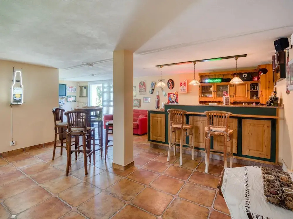 Deluxe Apartment in Albir With Pool & Garden
