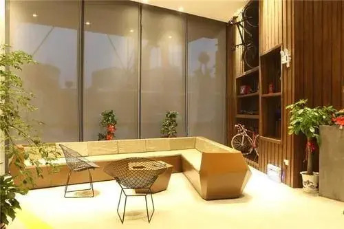 Ningxiang V8 Theme Hotel