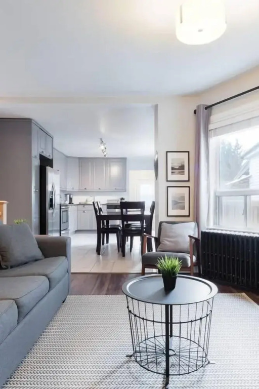 Elegantly Appointed Detached House in the Central City