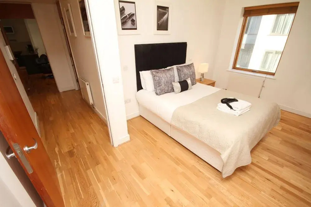Georges Street Apartment Sleeps 8