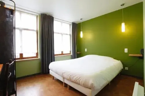Hotel O Mal Aime