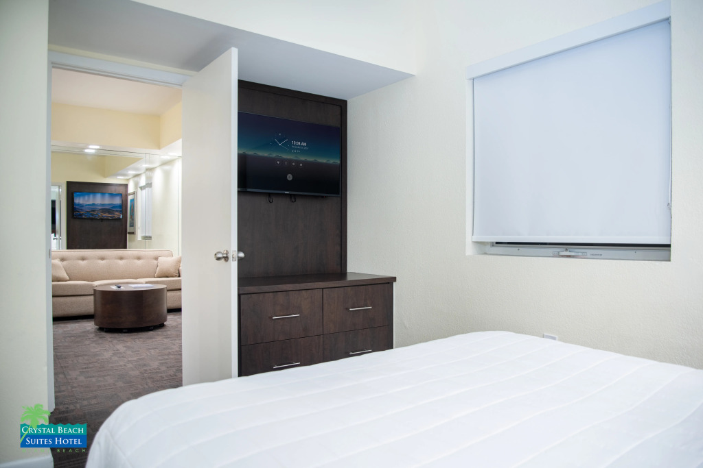 Crystal Beach Suites Miami Oceanfront Hotel