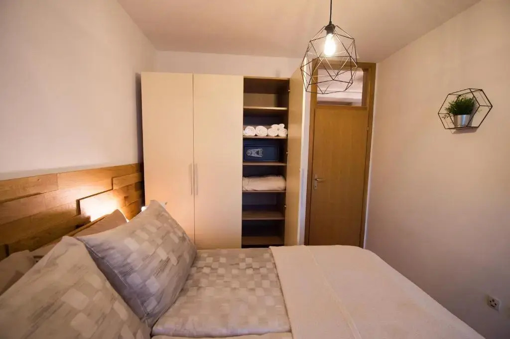 Apartment Lamar - Entry with PIN 0 - 24h, Underground parking garage, Elevator