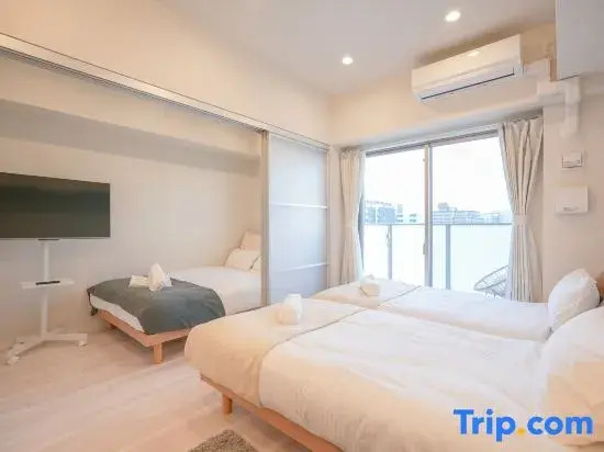 Open in 2026 / 400m to Osaka Castle Park / 4-min walk to station / 8 min to Shinsaibashi/Umeda