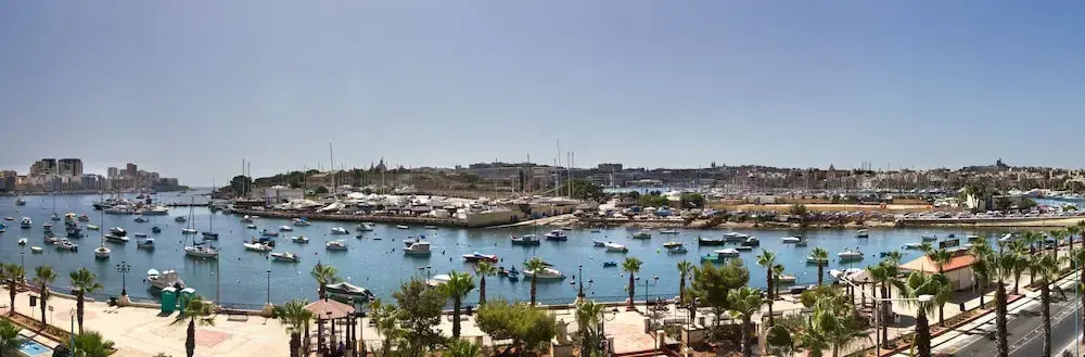 Blubay Apartments by ST Hotels