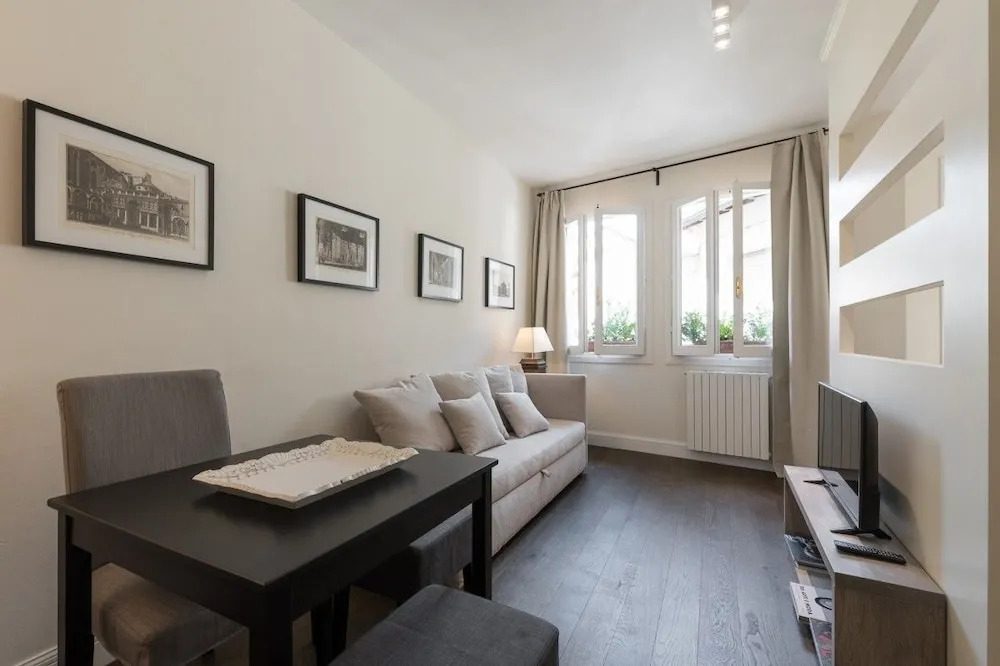 Suite & View