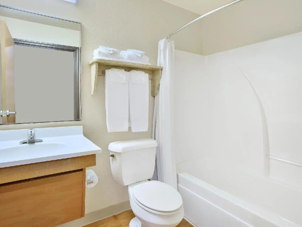 Extended Stay America Select Suites - Colorado Springs - Airport