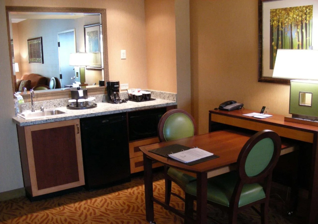 Embassy Suites Omaha- La Vista/ Hotel & Conference Center