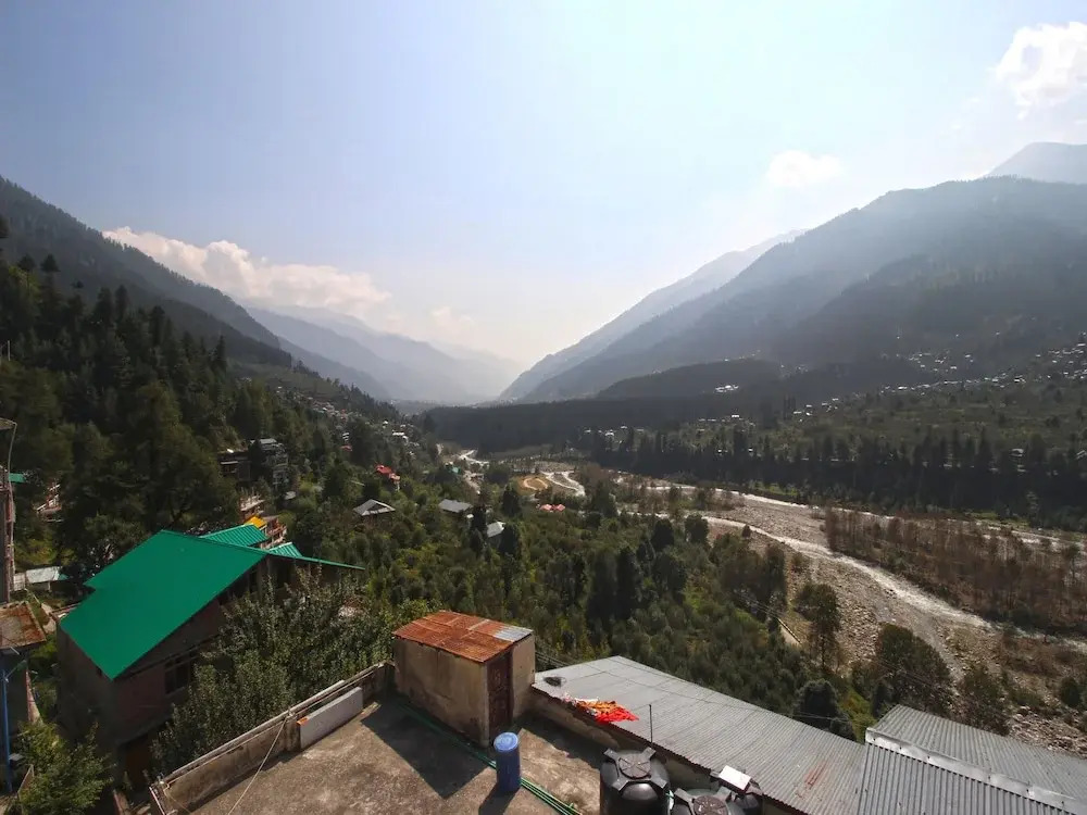 OYO 7625 Hotel Bhrigu