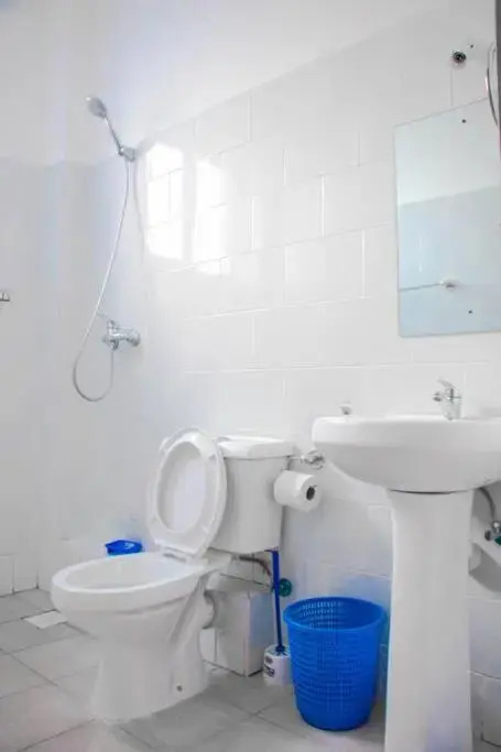 Serviced 2 bedroom apartment near the ocean front