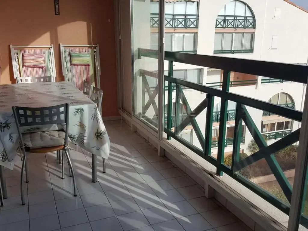 Appartement Port Camargue, 3 pièces, 6 personnes - FR-1-250-192