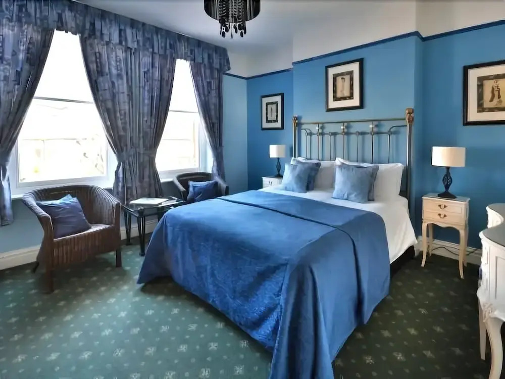 Glendower House