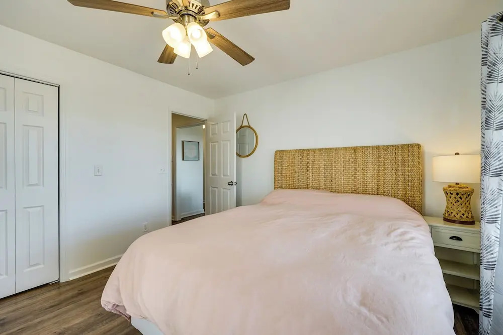 Topsail Beach Vacation Rental: Idyllic Ocean Views