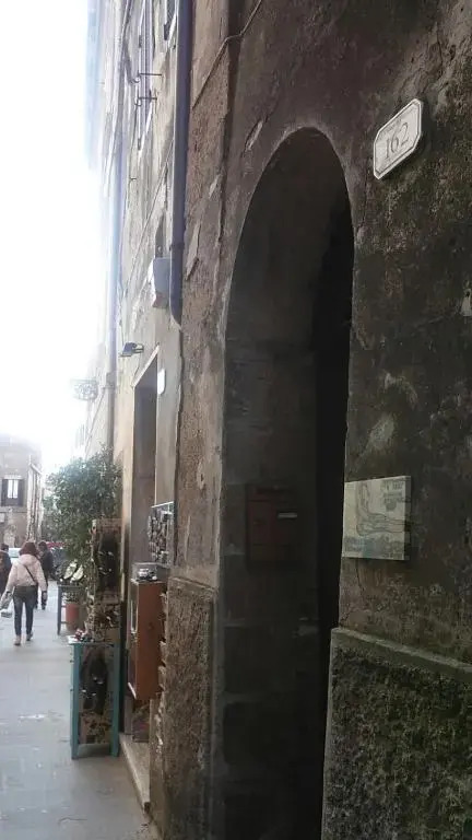 4 Assi