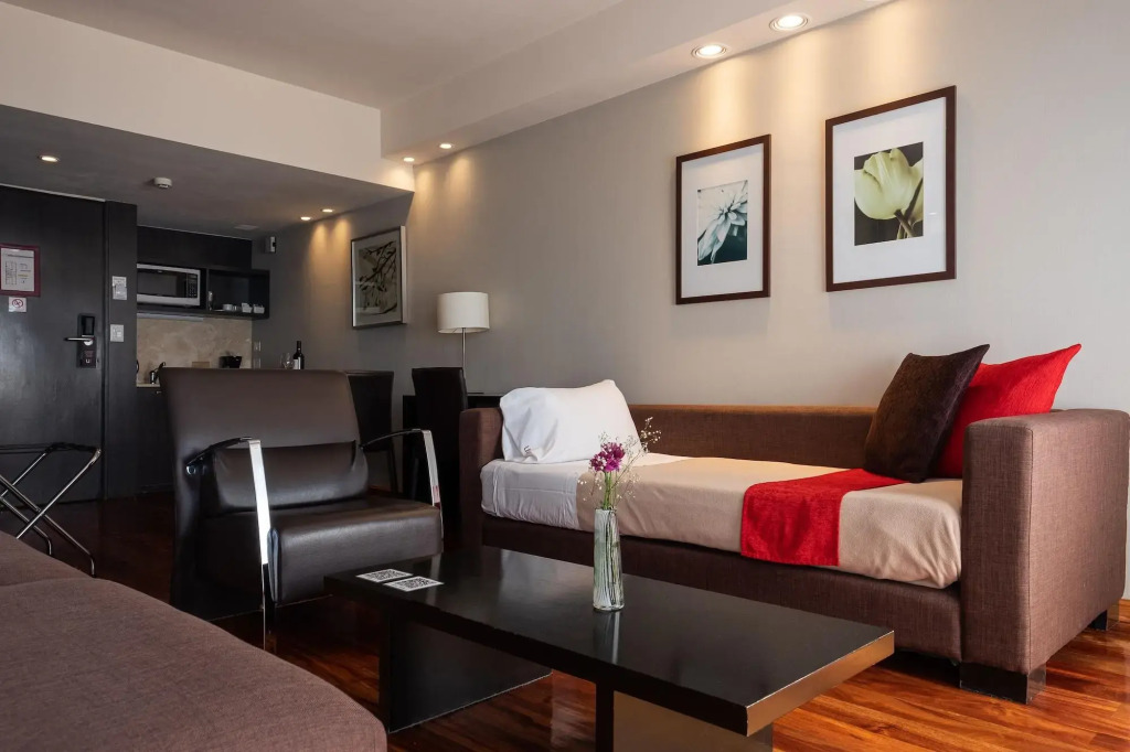 Urban Suites Recoleta Boutique Hotel