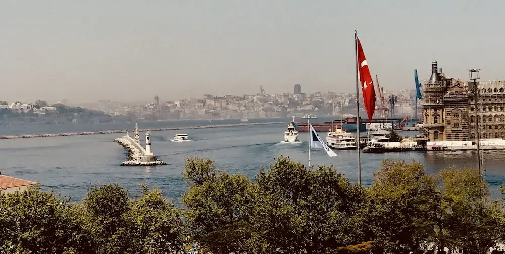 Flat Bosphorus View Kadıkoy Istanbul