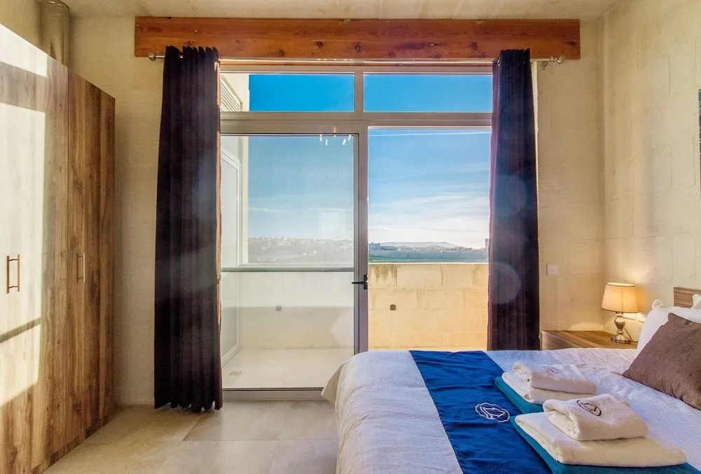 Inni Gozitan Farmhouse Private Pool- Happy Rentals