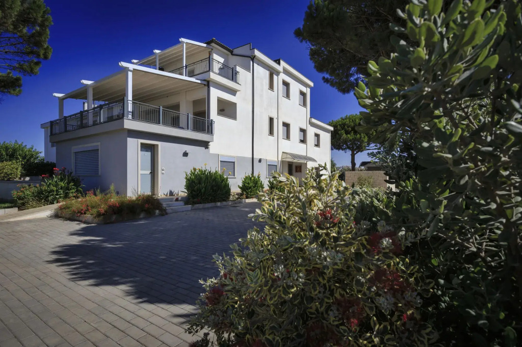 Sikelika Residence Sul Mare