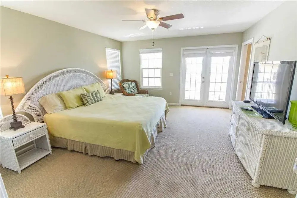 Averys Ocean Breeze B - Three Bedroom Home