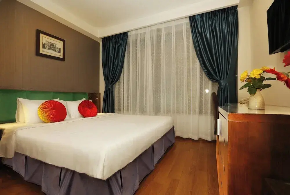 Aviary Hanoi Hotel & Travel