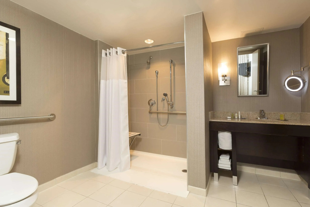 DoubleTree Suites by Hilton Nashville Airport