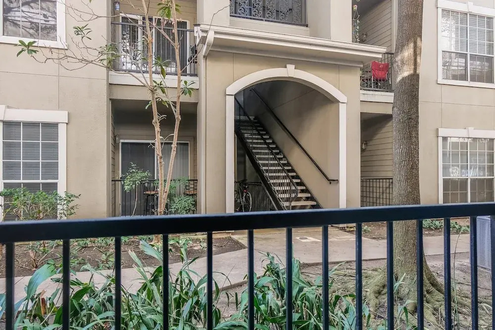 Comfy Downtown Apartments by Frontdesk