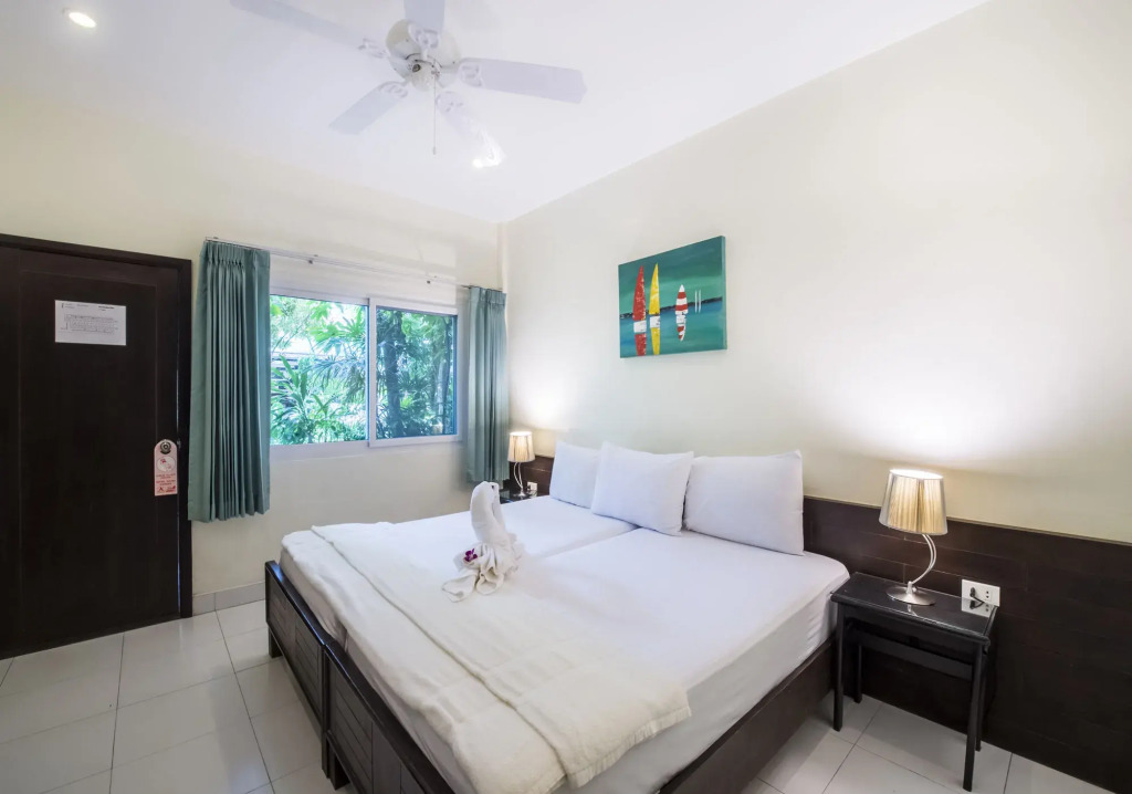 Lokal Phuket "Former K-Hotel" - SHA Extra Plus