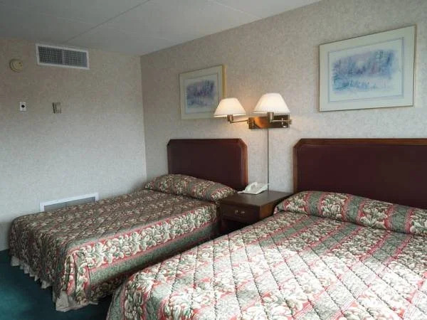 Central Plaza Hotel