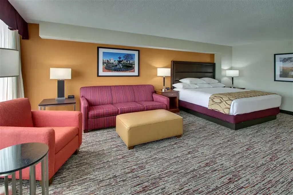 Drury Inn & Suites Bowling Green