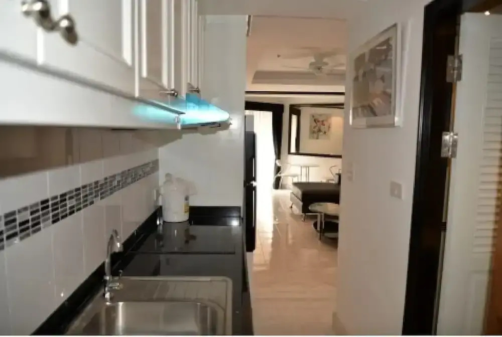 Jomtien Beach Condominium 6th Floor Apartment