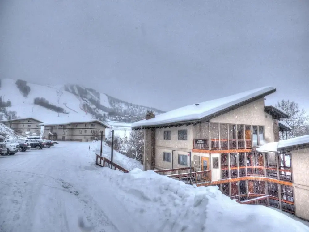 Lift Tickets Ski To Your Door, Wifi, Deck, Hot Tub