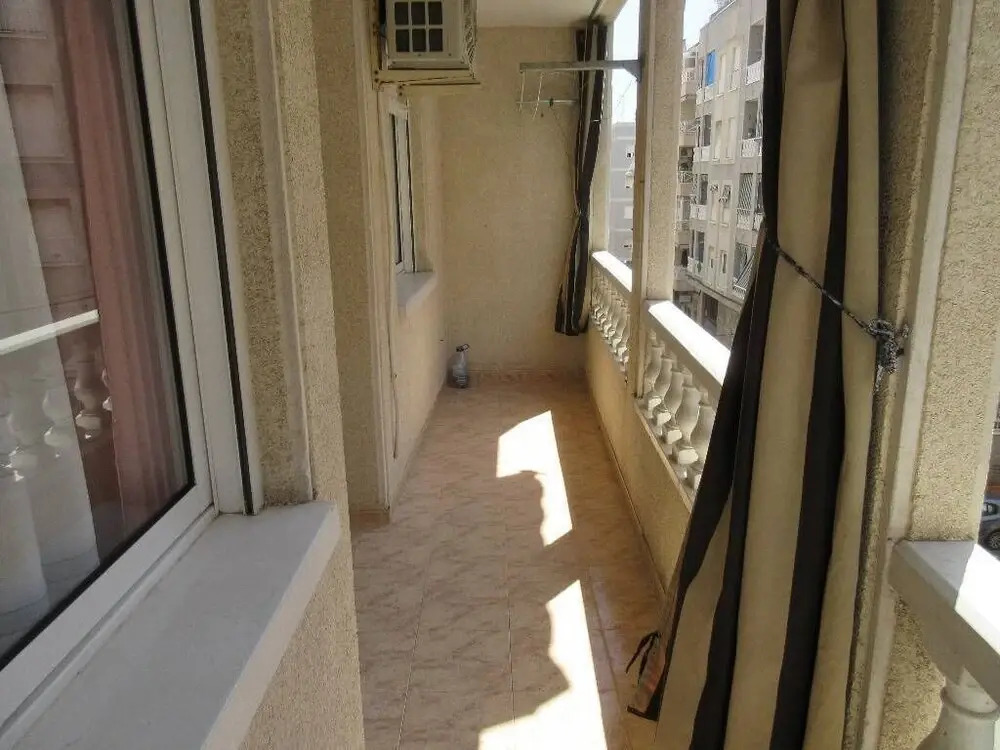 Nice Apartment Downtown - 15 minutes from the sea