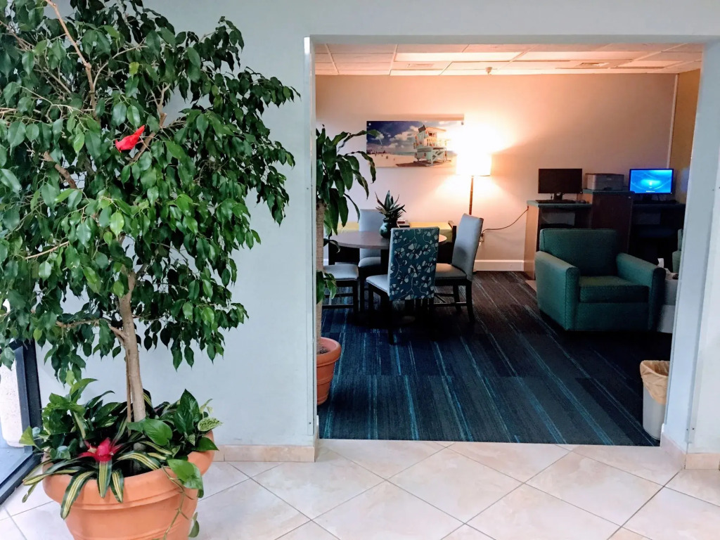 Tropical Winds Resort Hotel