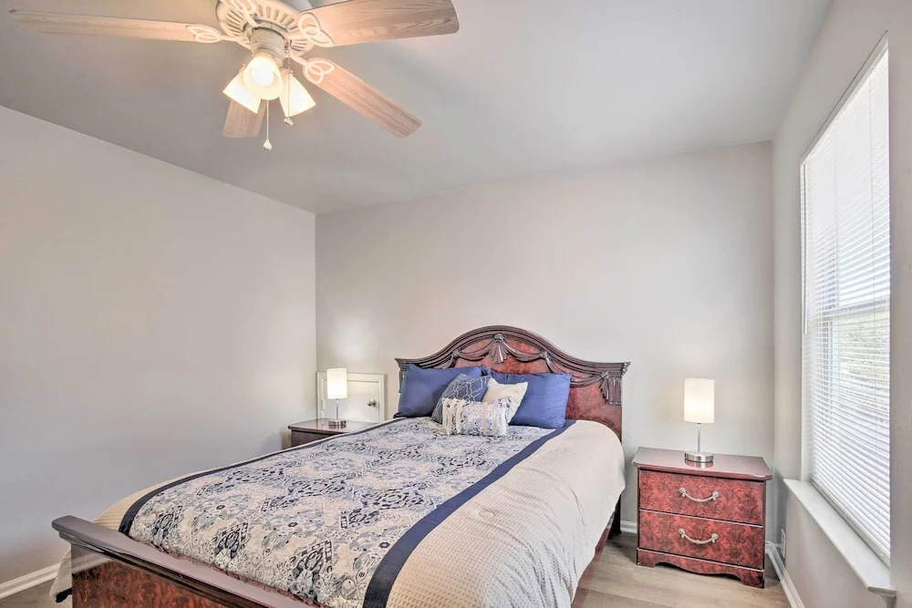 San Antonio Getaway w/ Game Room, Near Seaworld!