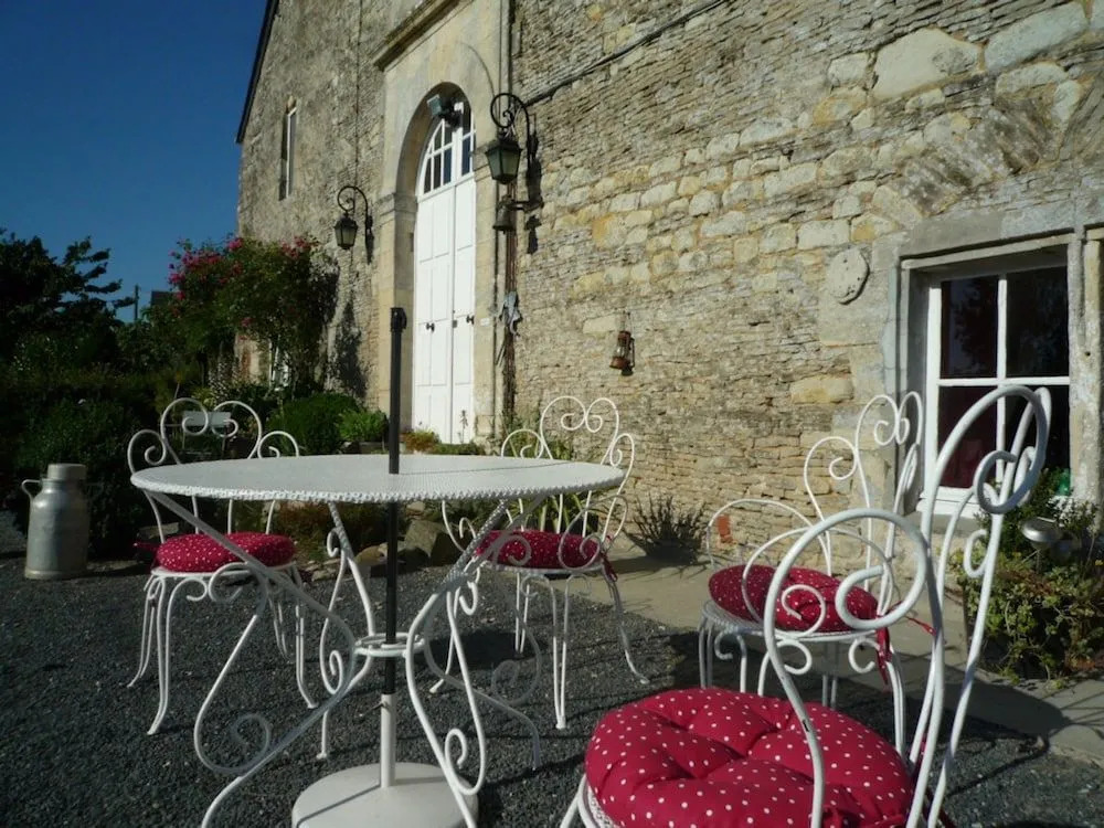 Le Manoir De La Riviere