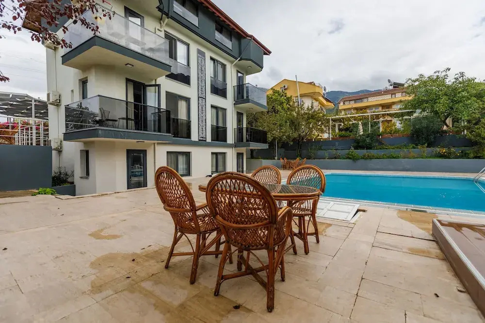 Besa Apartments