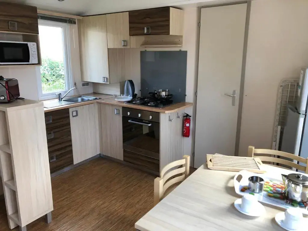 KERLANN 4 ETOILES MOBIL HOME 3 CHS 2 SDB Pont Aven Finistère