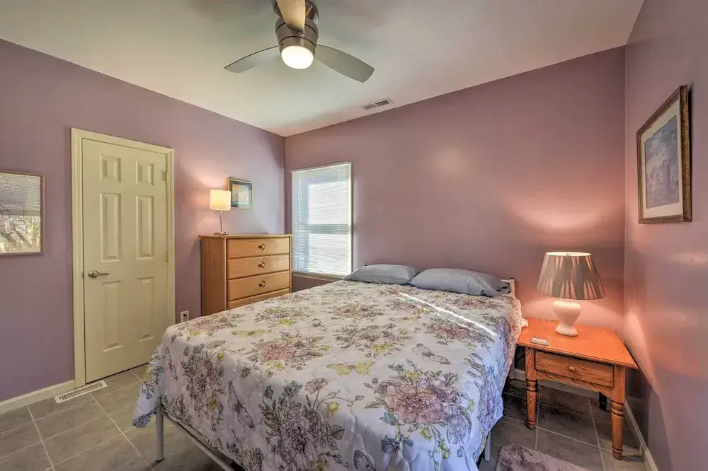 Serene West Cape May Getaway: Walk to Beach!