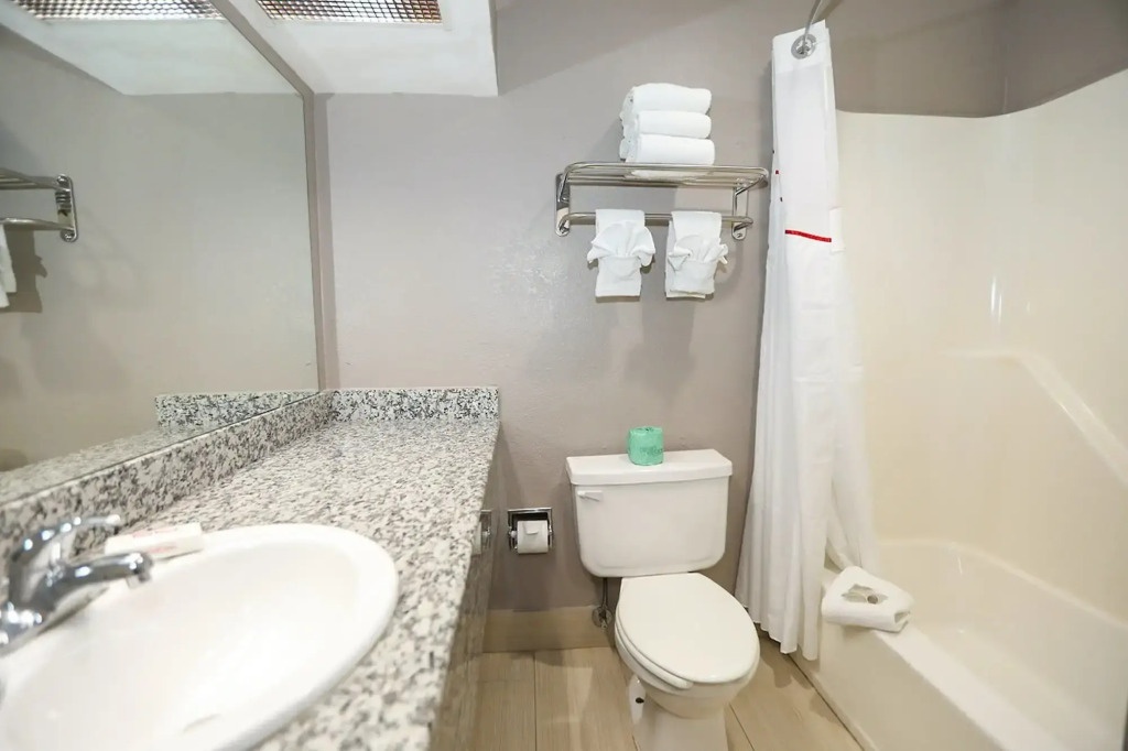 Guesthouse Inn & Suites Lexington