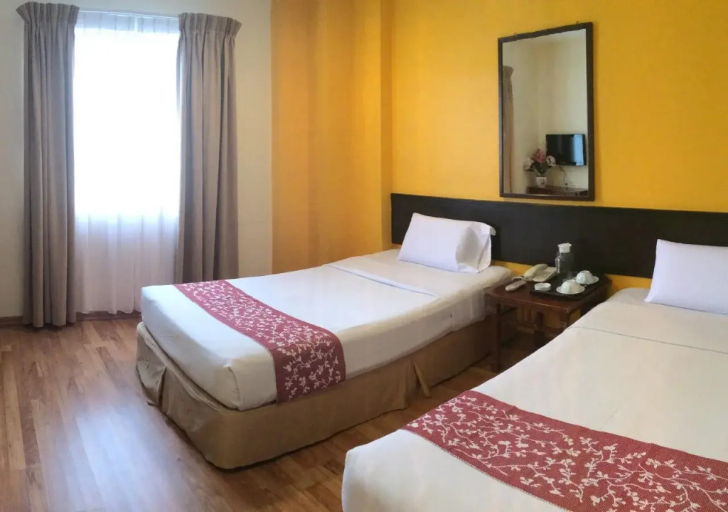 GRAND FAR EAST HOTEL SDN BHD