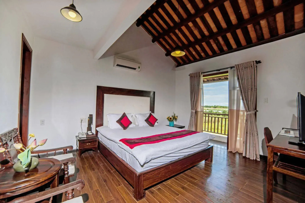 Calm House Hotel Hoi An 1